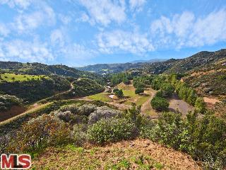 3200 Encinal Canyon Road Malibu, CA 90265 - Photo 1 of 1 Gallery Image 1
