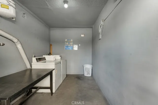 a view of utility room