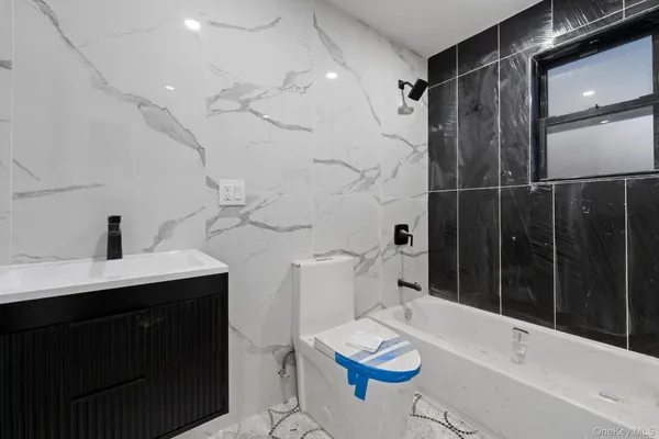 $899,888 | 138-12 233rd Street | Laurelton