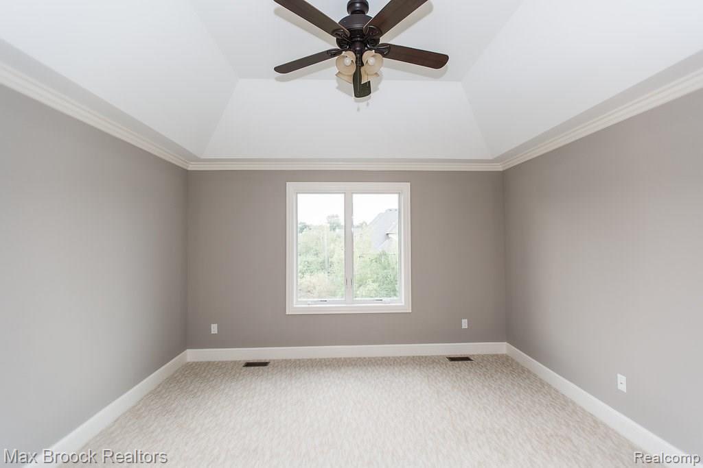 3632 Strathcona Drive Rochester Hills, MI 48309 - Photo 38 of 56