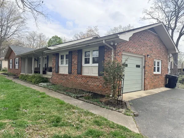 $2,700 | 514 Sharondale Drive, Tullahoma, TN 37388