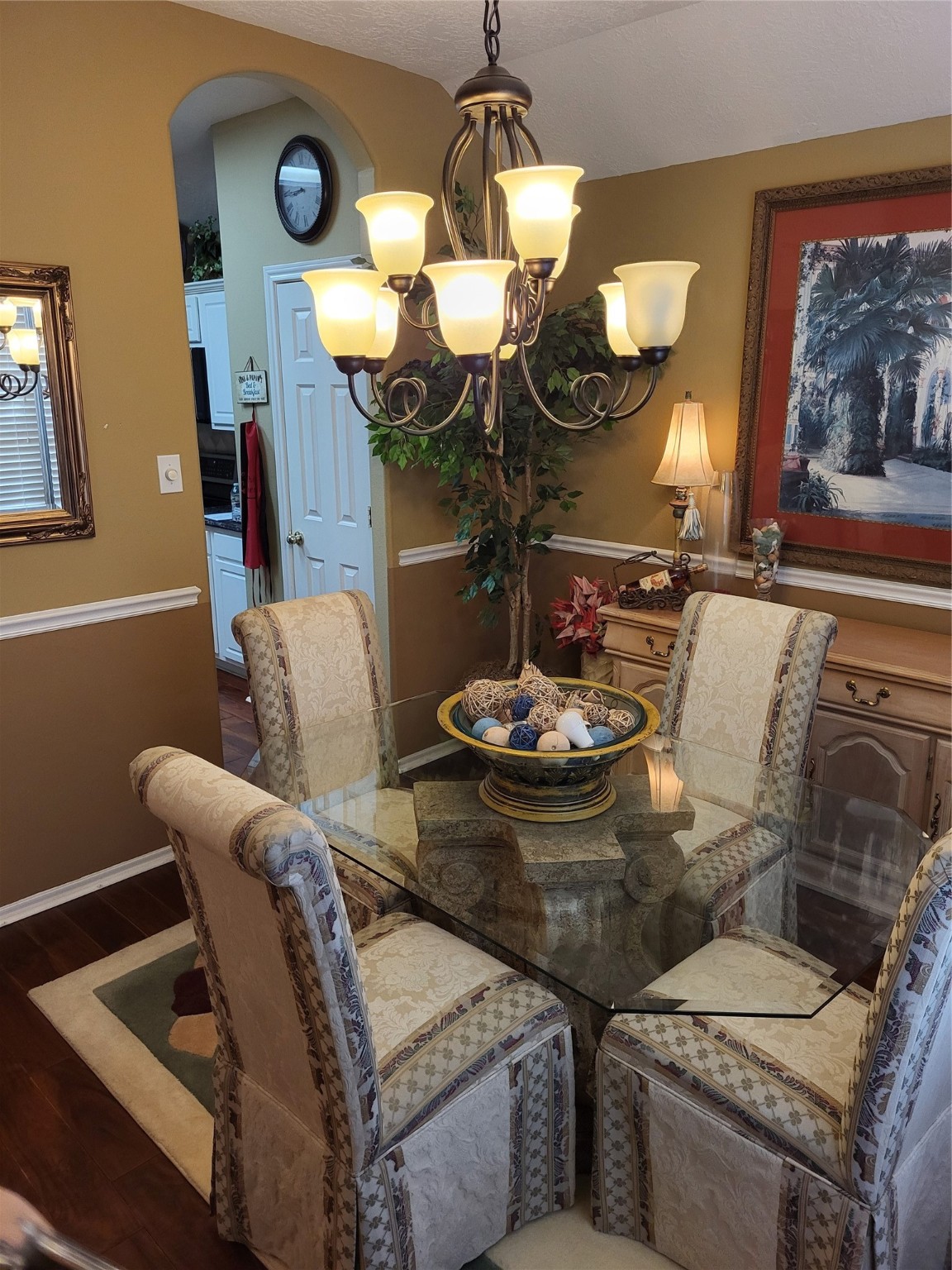 20226 Entrada Court Humble, TX 77346 - Photo 3 of 29 Upon entering to the right is the brightly lit formal dining room.