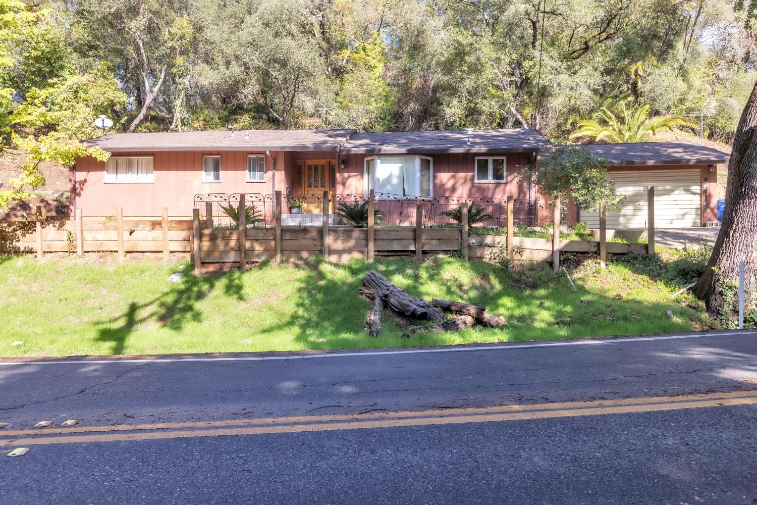 8415 Winding Way Fair Oaks, CA 95628 - Photo 1 of 27