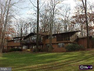 207 Mail Rte Road Sinking Spring, PA 19608 - Photo 4 of 6