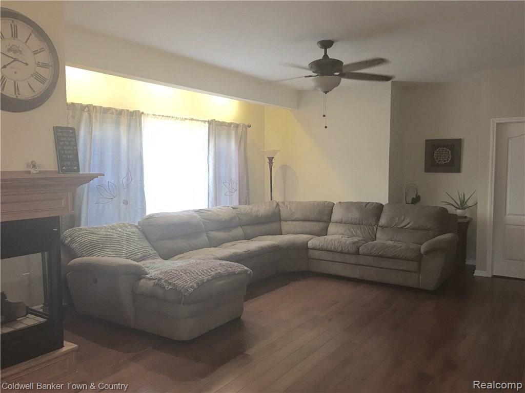 2890 Black Eagle Ridge Howell, MI 48843 - Photo 9 of 30 image.jpeg