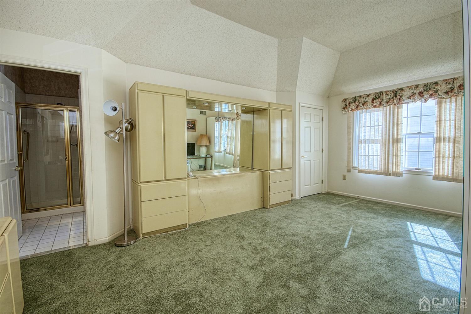 90 Chichester Road Monroe Township, NJ 08831 - Photo 16 of 30 Gallery Image 16