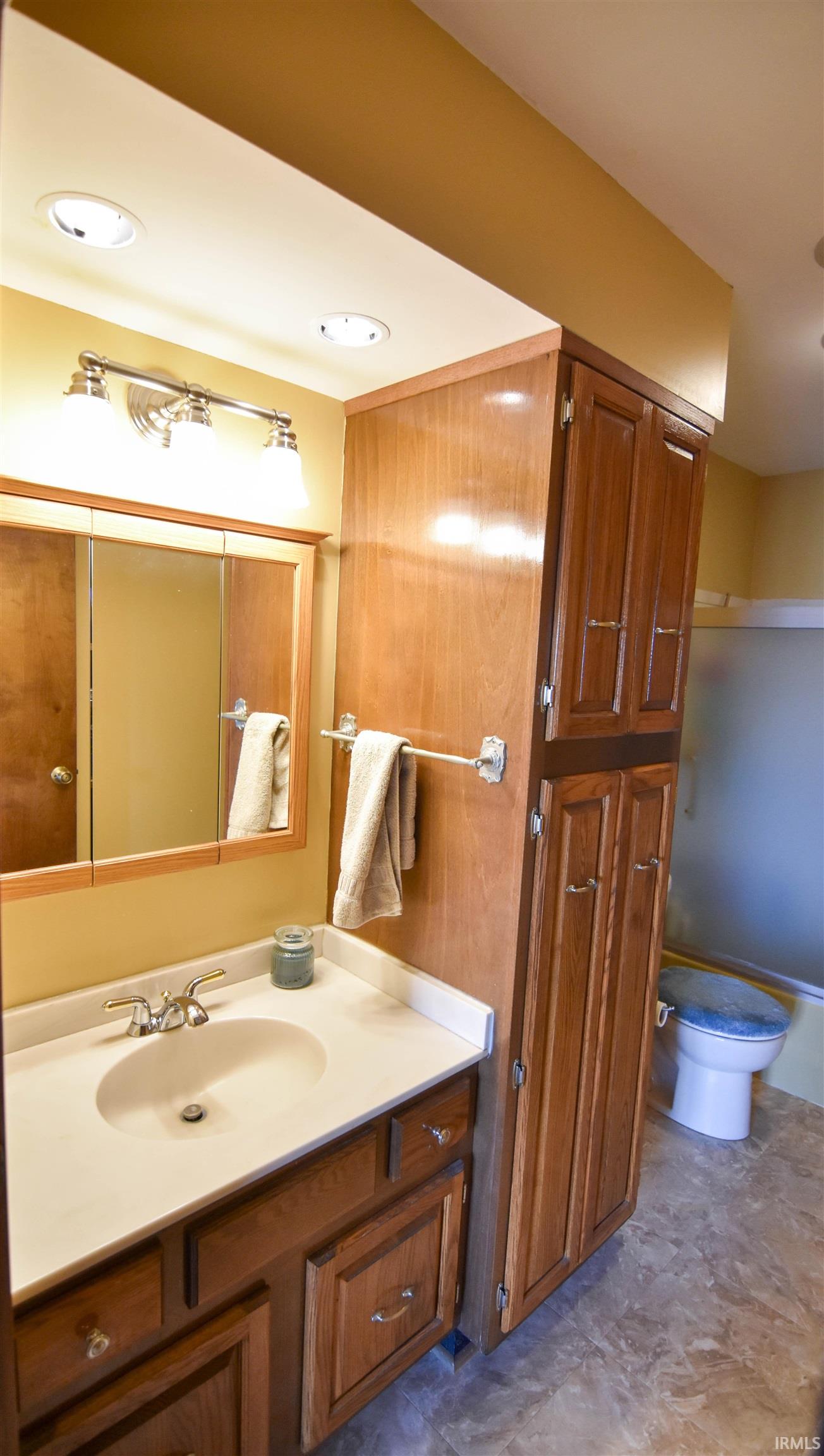 11088 Owensville Road Haubstadt, IN 47639 - Photo 16 of 36