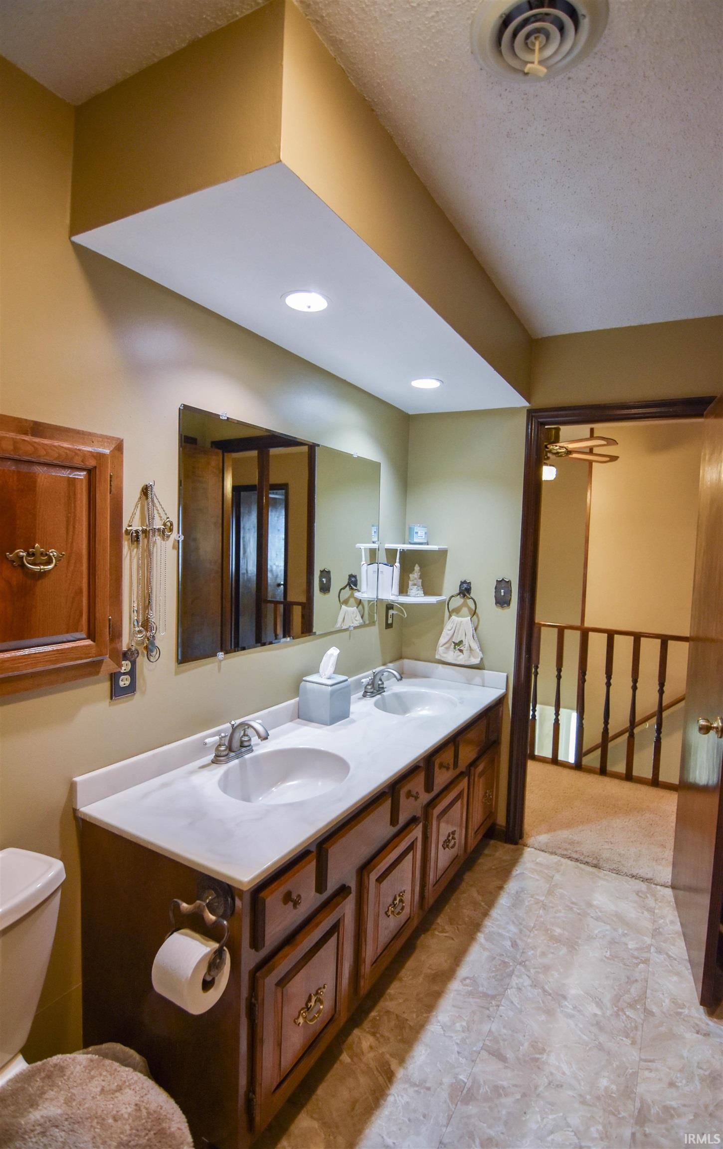 11088 Owensville Road Haubstadt, IN 47639 - Photo 19 of 36