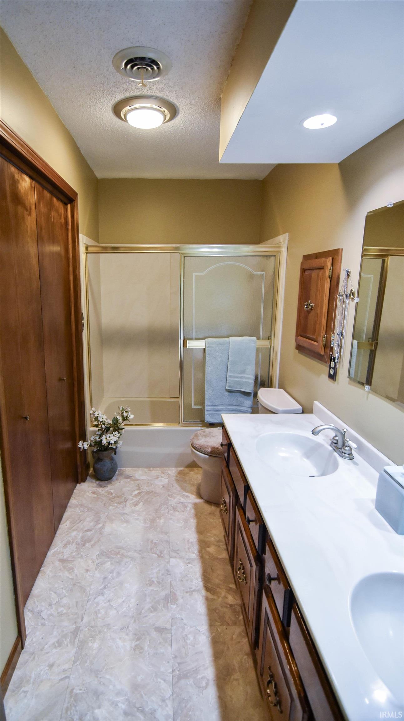 11088 Owensville Road Haubstadt, IN 47639 - Photo 20 of 36