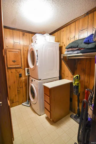 $549,888 | 11088 Owensville Road, Haubstadt, IN 47639