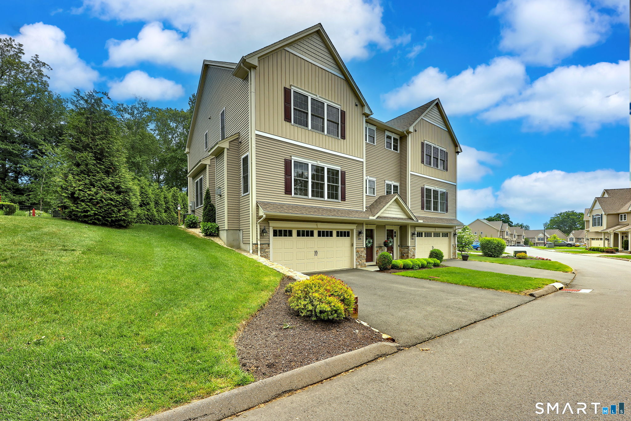 184 Wells View Road, Unit 184 Shelton, CT 06484 - Photo 1 of 40 Welcome Home!