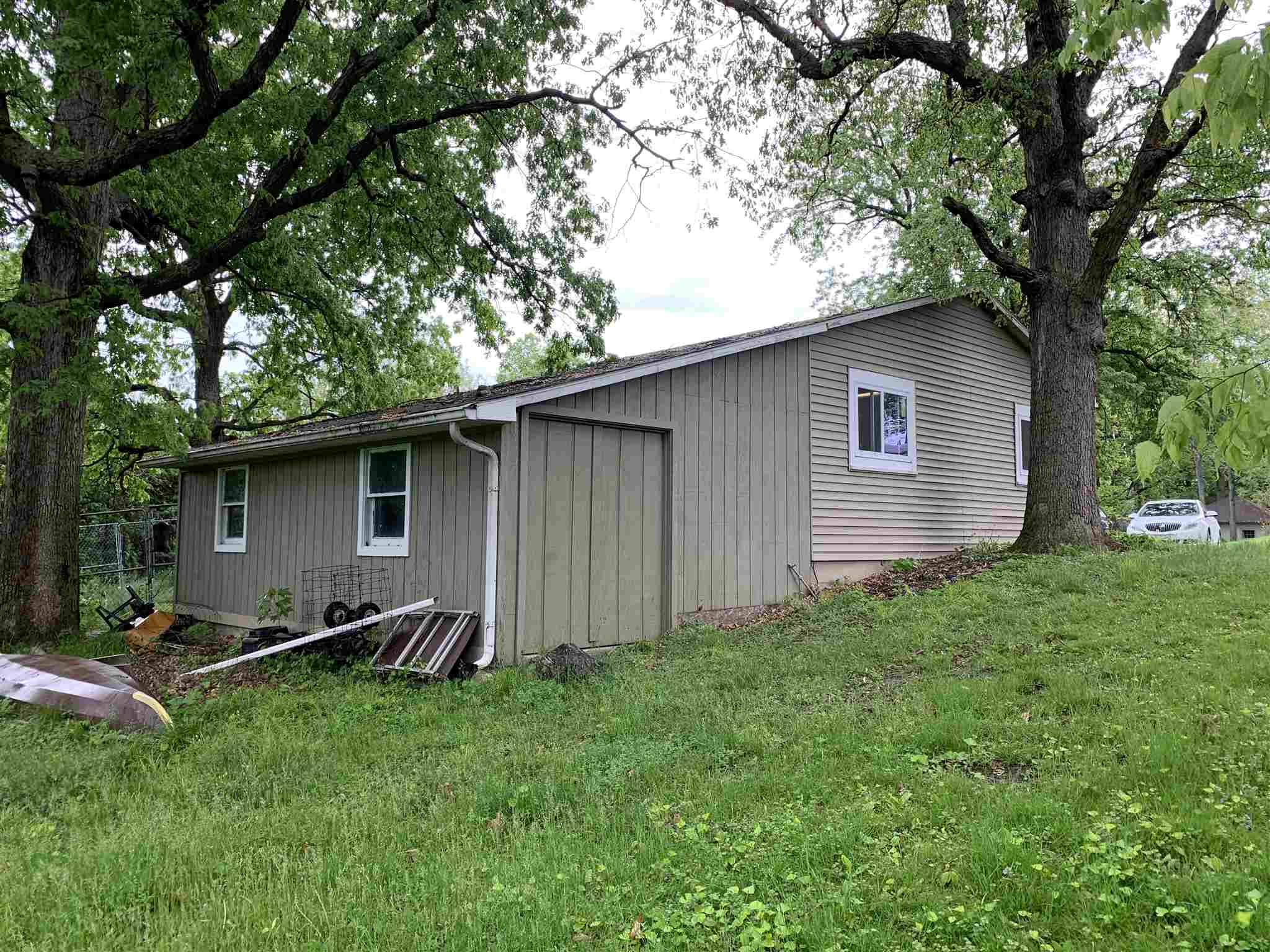 1412 Jefferson Street Rochester, IN 46975 - Photo 3 of 4