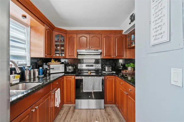 $369,900 | 13412 Southwest 62nd Street, Unit 103M, Miami, FL 33183