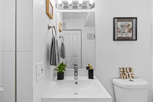 $369,900 | 13412 Southwest 62nd Street, Unit 103M, Miami, FL 33183