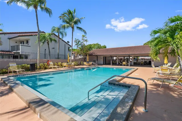 $369,900 | 13412 Southwest 62nd Street, Unit 103M, Miami, FL 33183