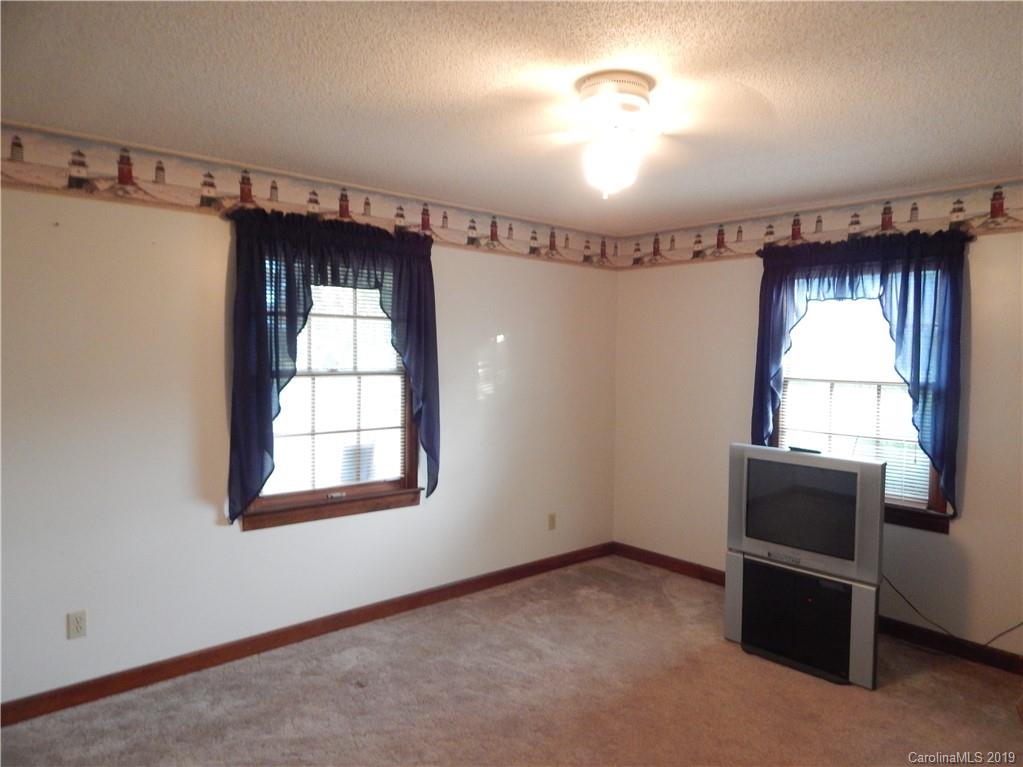 5079 Windy Woods Road Morganton, NC 28655 - Photo 35 of 40 Gallery Image 35