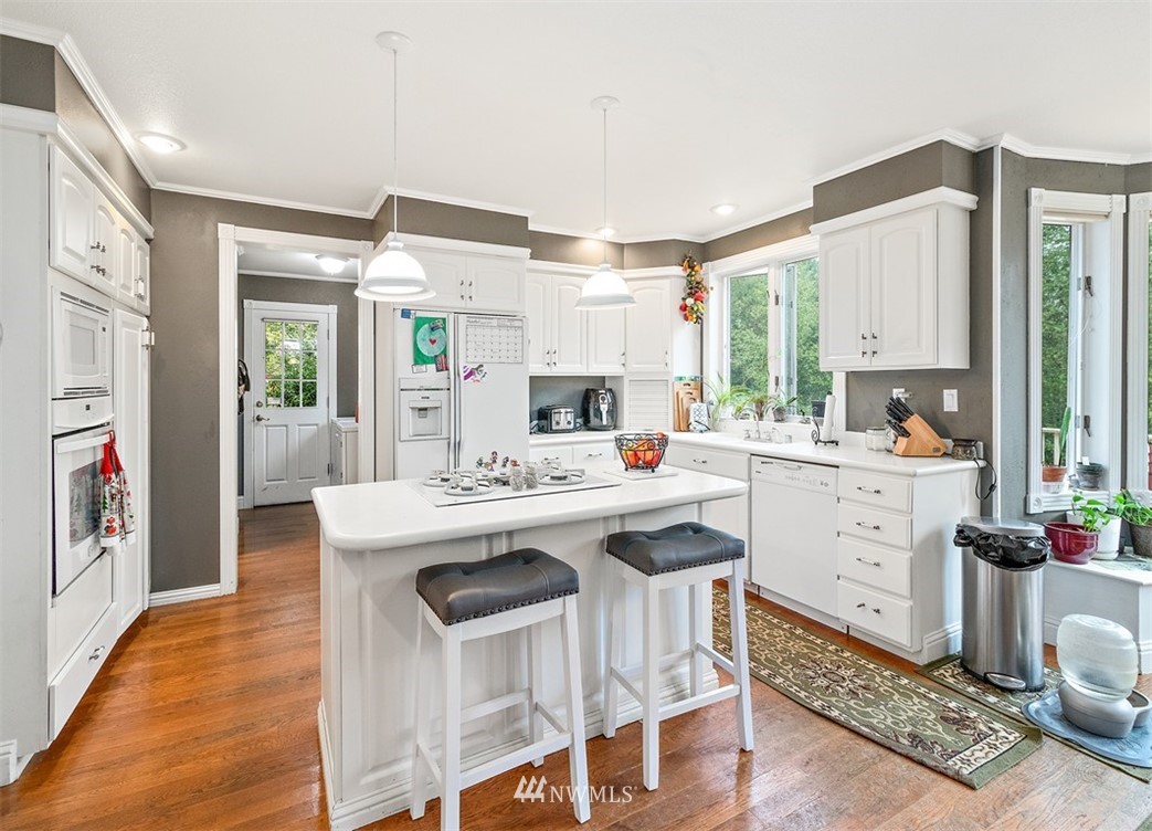 2422 Seminary Hill Road Centralia, WA 98531 - Photo 6 of 23 Gallery Image 6
