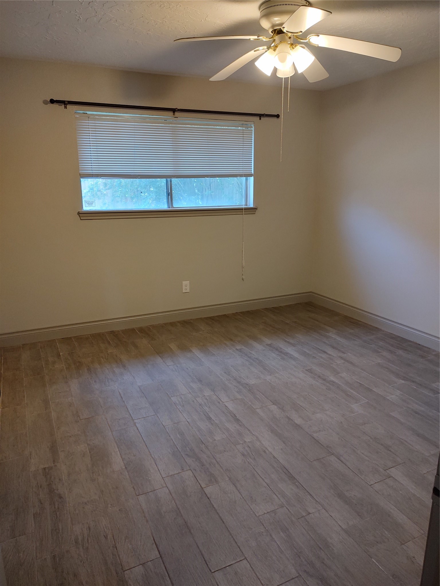 7514 Fuchsia Lane Humble, TX 77346 - Photo 11 of 20 Bedroom 2