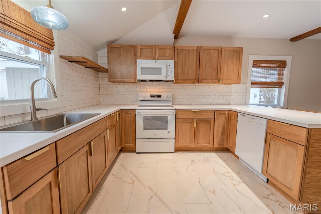 1311 Center Street Hillsboro, IL 62049 - Photo 12 of 44