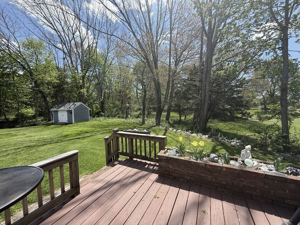 94 Valley Road Somerset, MA 02726 - Photo 25 of 28 Gallery Image 25