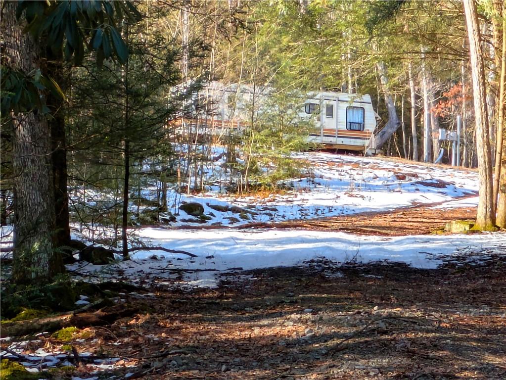 160 Mill Run School Road Farmington, PA 15437 - Photo 8 of 21