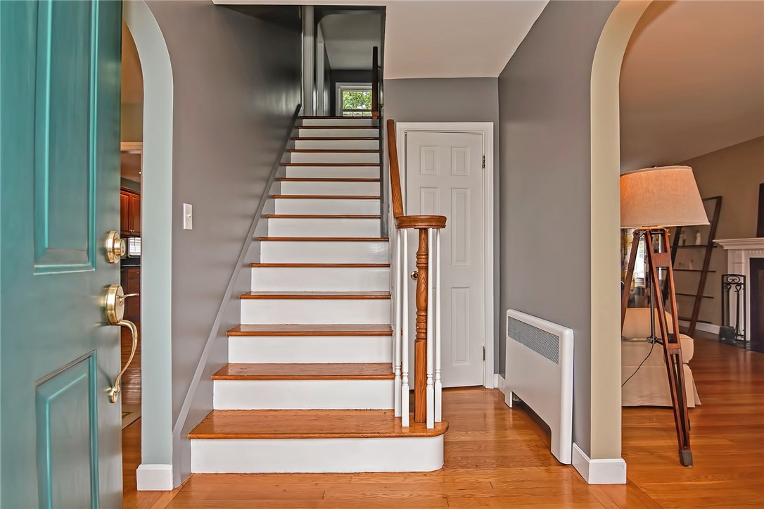 117 Scarborough Road Pawtucket, RI 02861 - Photo 19 of 34 Gallery Image 19