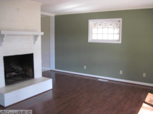 204 McCoy Road Reidsville, NC 27320 - Photo 2 of 6 Living Room.