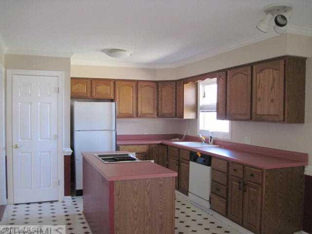 204 McCoy Road Reidsville, NC 27320 - Photo 3 of 6 Kitchen.