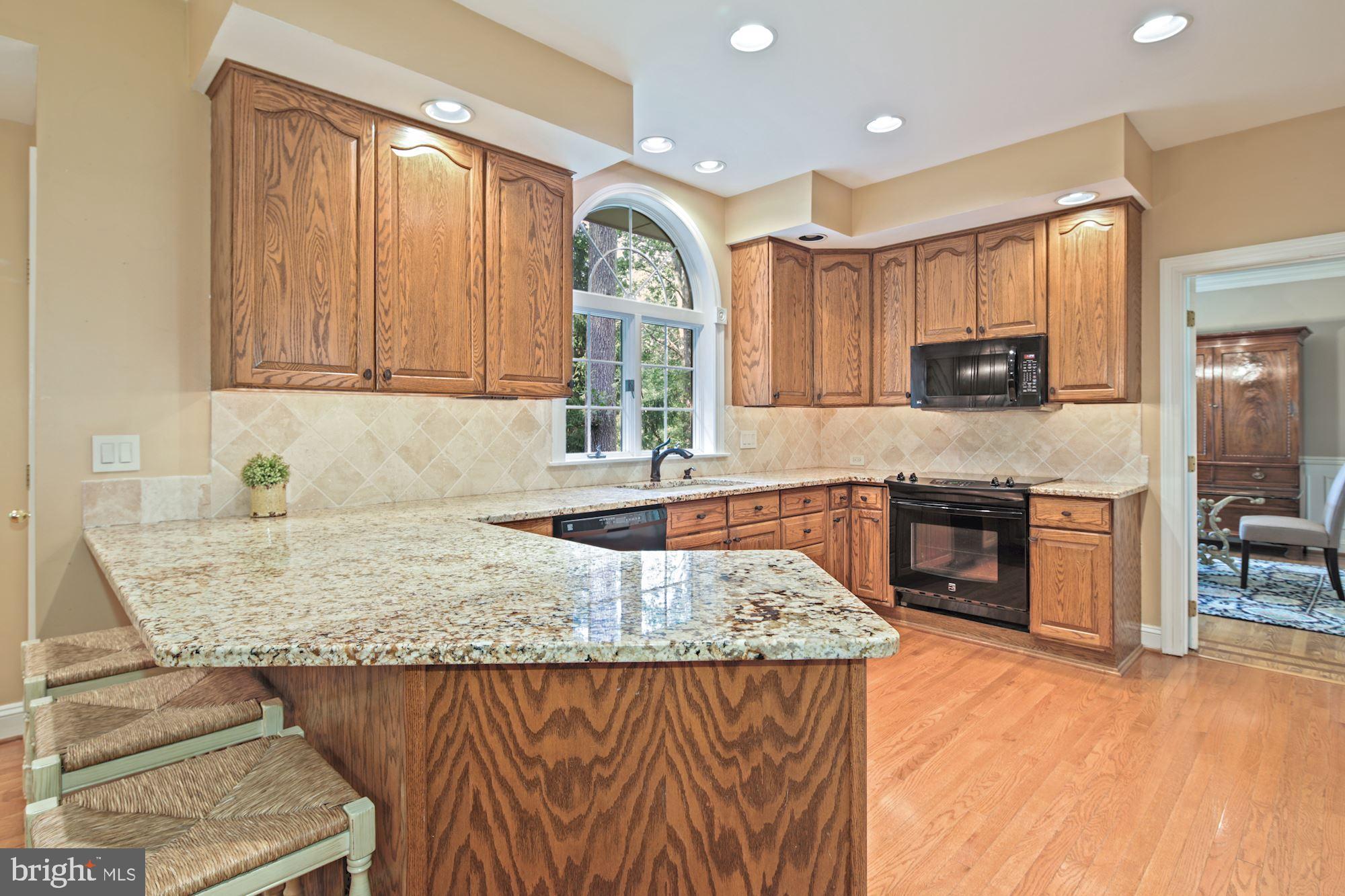 14410 Katie Road Phoenix, MD 21131 - Photo 18 of 50 Breakfast Bar w/3 stools