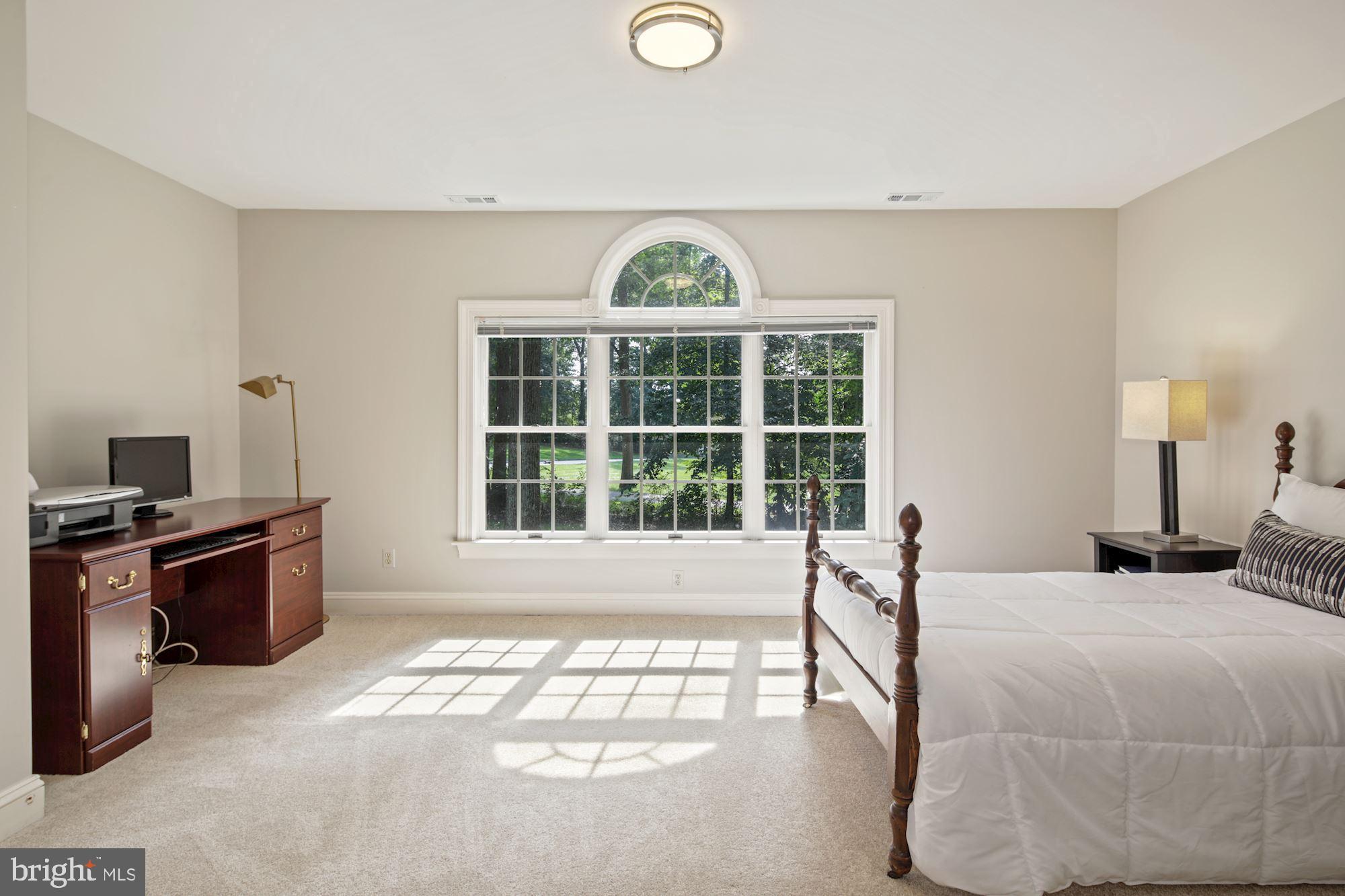 14410 Katie Road Phoenix, MD 21131 - Photo 38 of 50 Perfect Room if you need to work from home