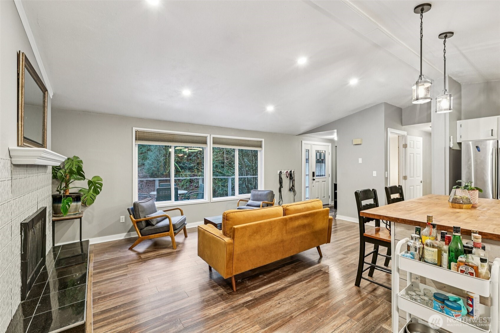 29 Maple Court Bellingham, WA 98229 - Photo 2 of 39 a living room with furniture and a table