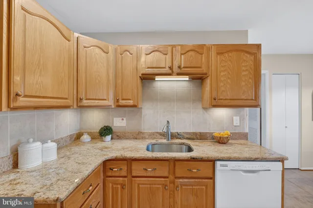 $725,000 | 6424 Cabell Court, Springfield, VA 22150