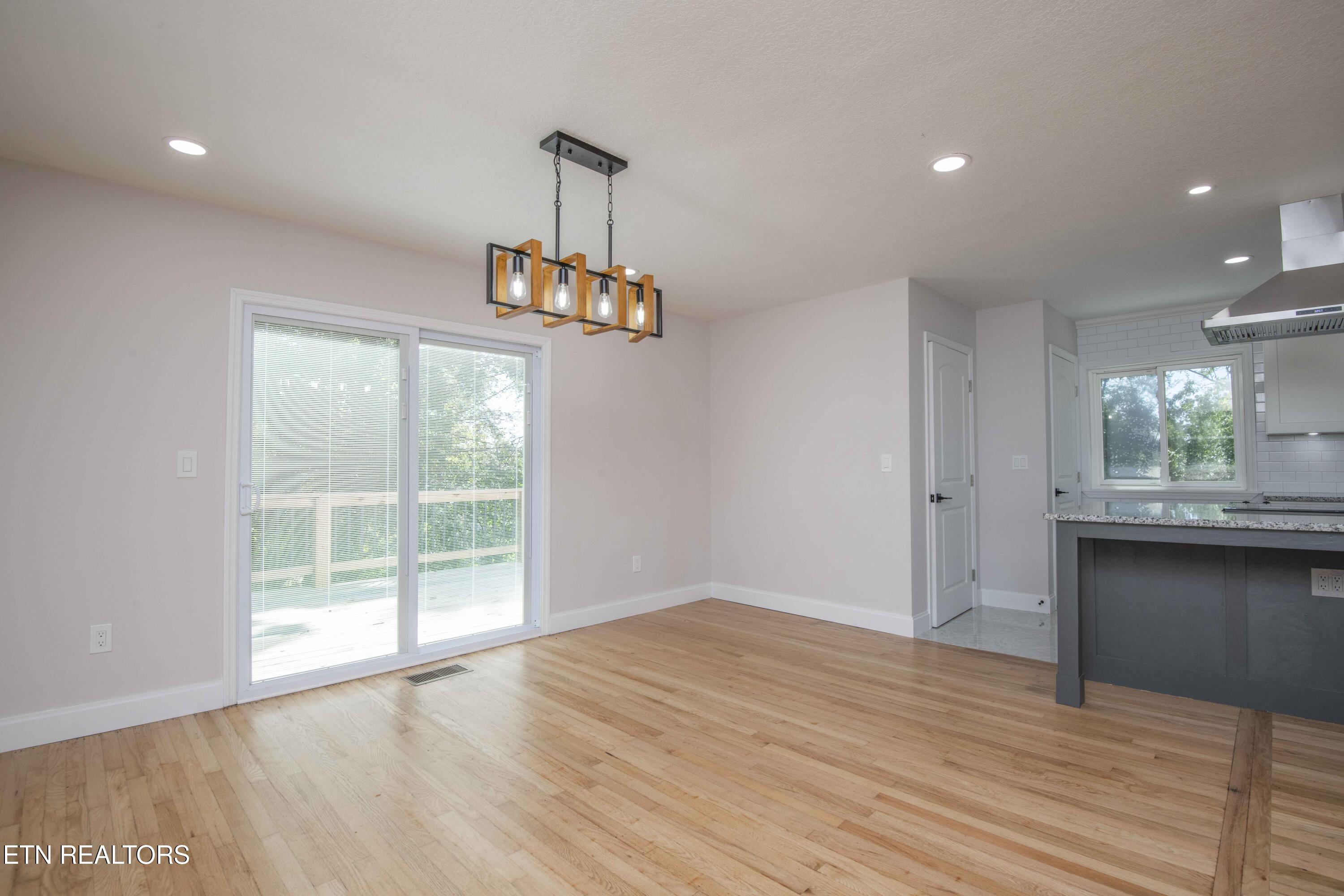 304 Firestone Road Oak Ridge, TN 37830 - Photo 28 of 50 dining