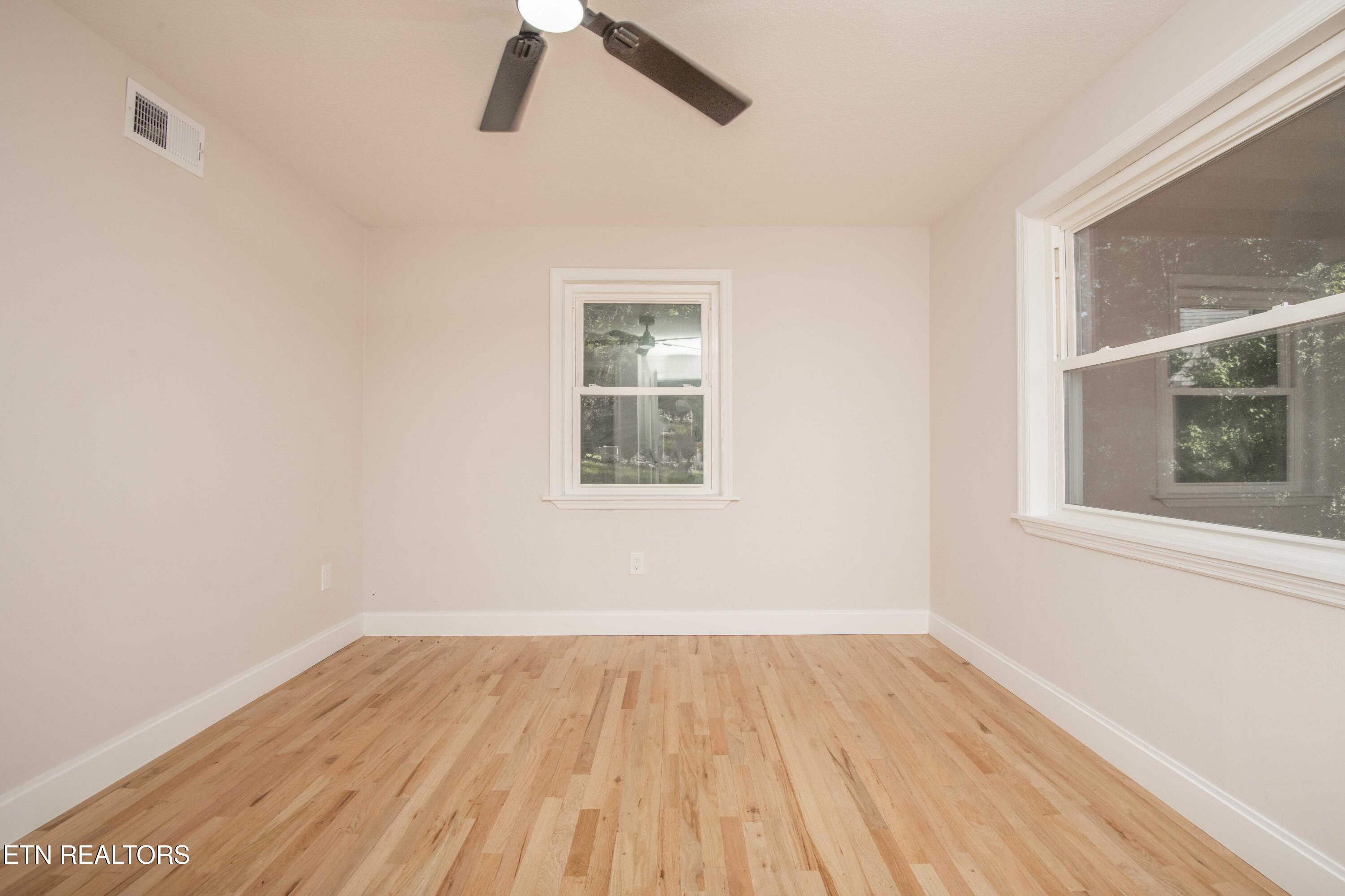 304 Firestone Road Oak Ridge, TN 37830 - Photo 36 of 50 basement bedroom