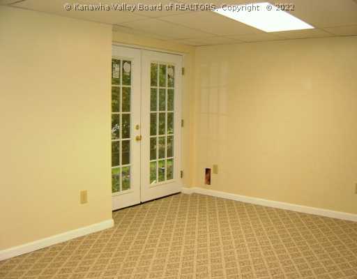 781 Coal River Road St. Albans, WV 25177 - Photo 5 of 8 Den/Family/Great Room.