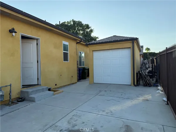 $999,999 | 10845 Vinedale Street, Sun Valley, CA 91352