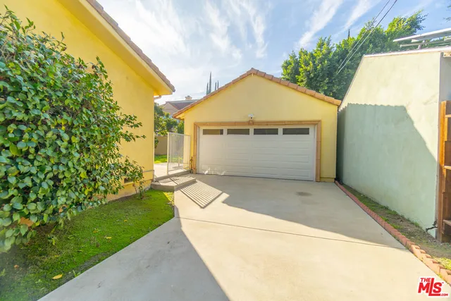 $13,950 | 5181 Densmore Avenue, Encino, CA 91436