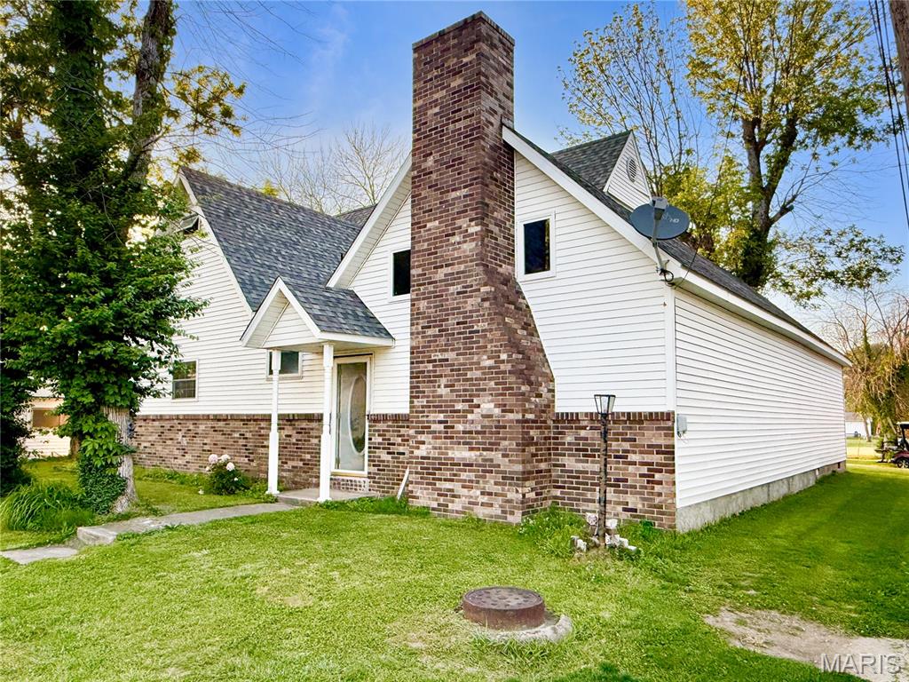 402 West Main Street Shelbyville, MO 63469 - Photo 1 of 27
