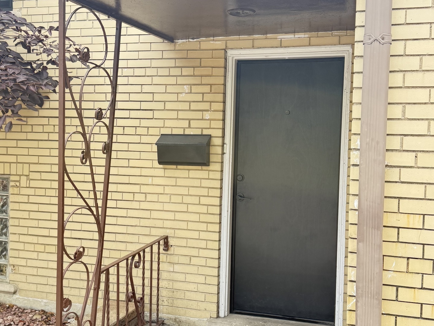 4201 West 55th Street, Unit 1 Chicago, IL 60632 - Photo 2 of 9