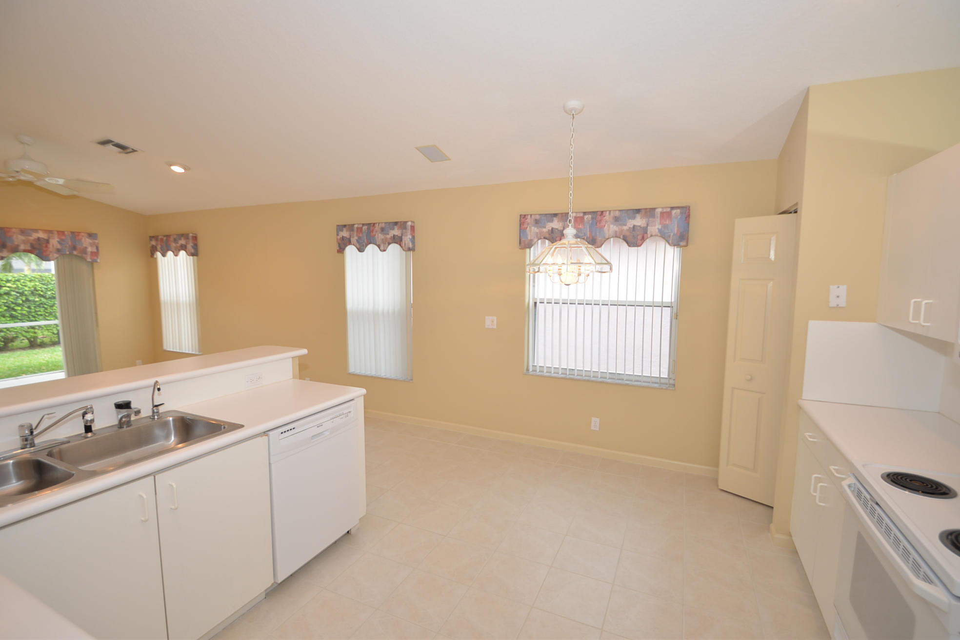 12238 Callaway Gardens Road Boynton Beach, FL 33437 - Photo 16 of 23 DSC_7331