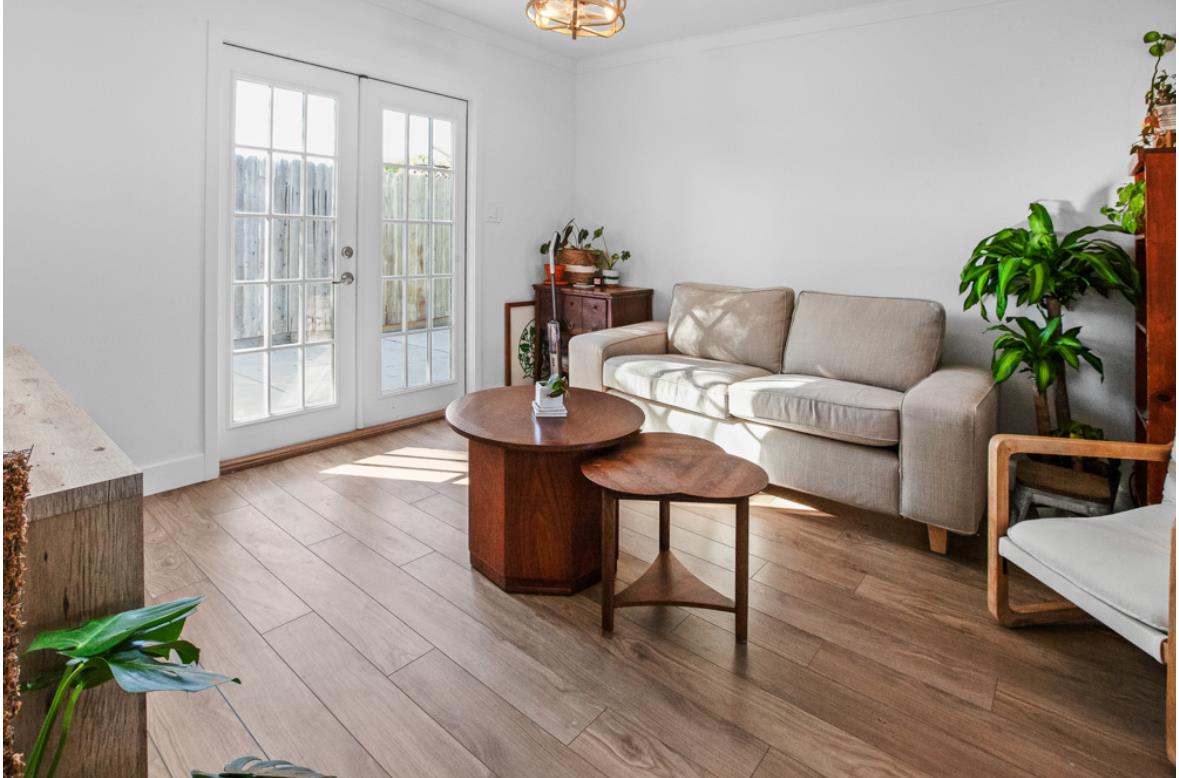 5852 Olive Ranch Road Granite Bay, CA 95746 - Photo 41 of 46 a living room with furniture and a potted plant