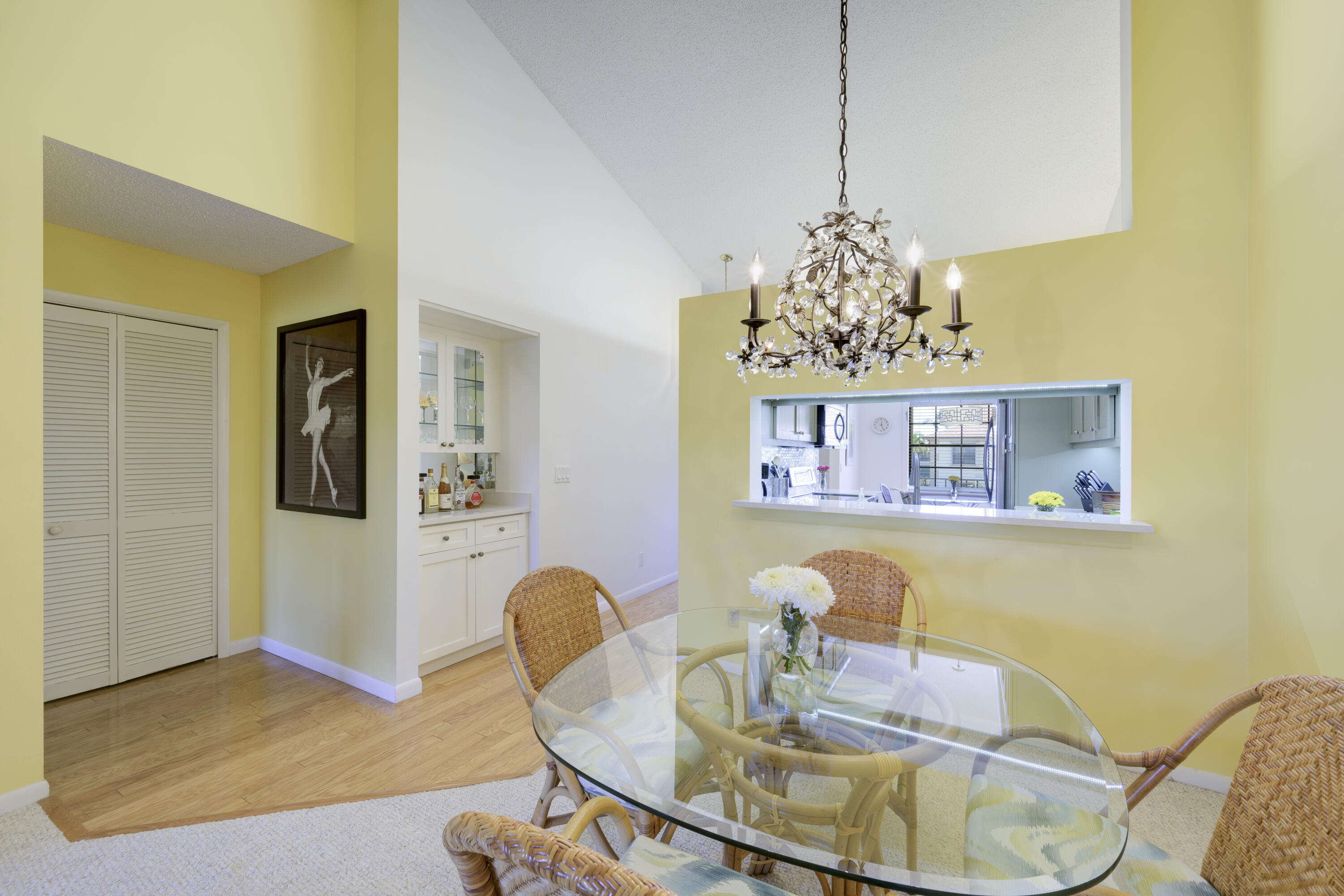 402 Pinecrest Circle, Unit B Jupiter, FL 33458 - Photo 14 of 45 Dining Area