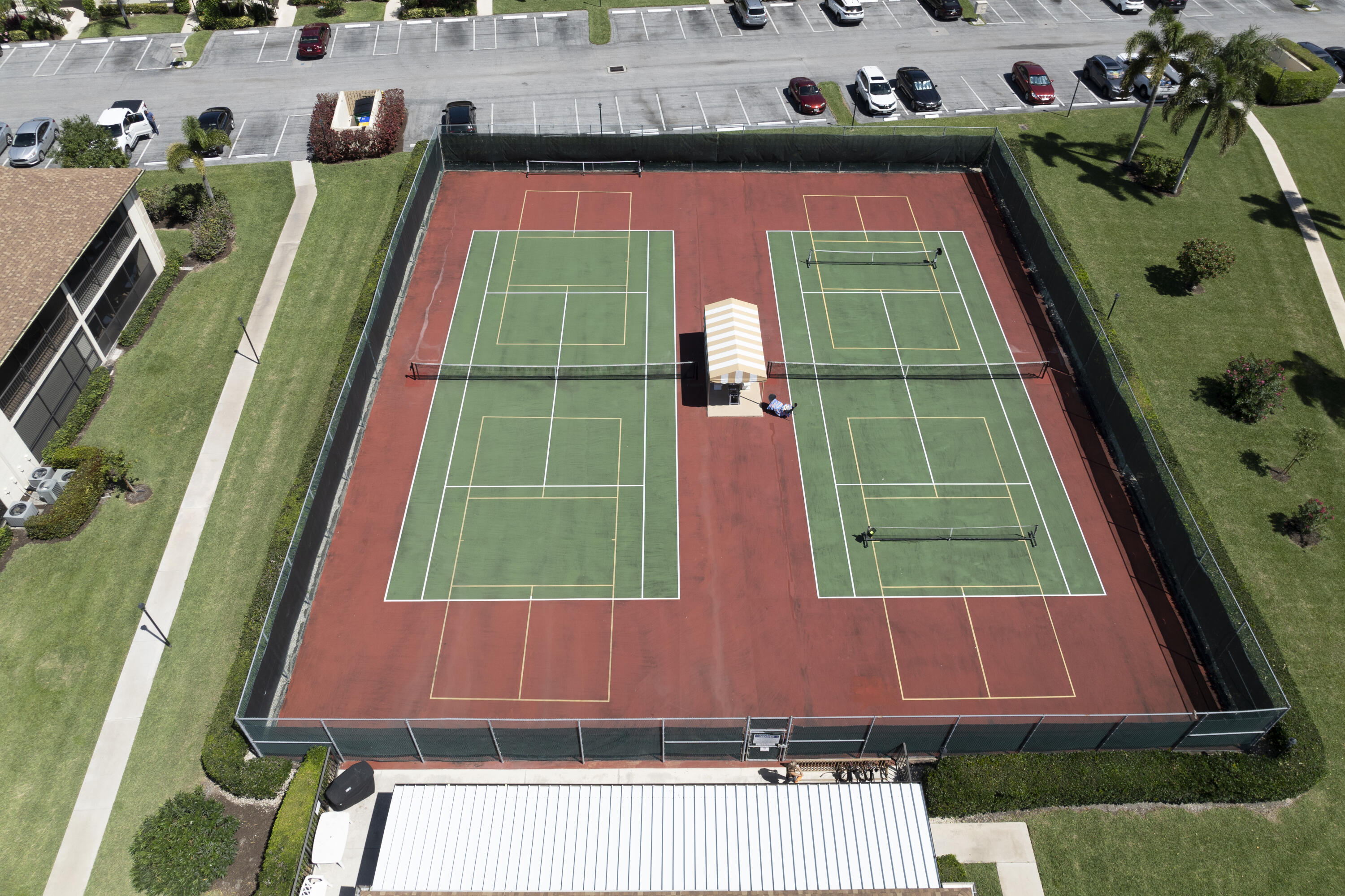 402 Pinecrest Circle, Unit B Jupiter, FL 33458 - Photo 39 of 45 Tennis and Pickleball