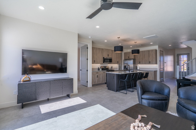 2972 West 570 North Hurricane, UT 84737 - Photo 33 of 104 Living area featuring recessed lighting and ceiling fan