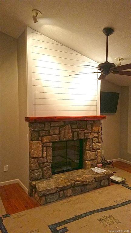 317 Ben Nevis Road Brevard, NC 28712 - Photo 8 of 26 Gallery Image 8