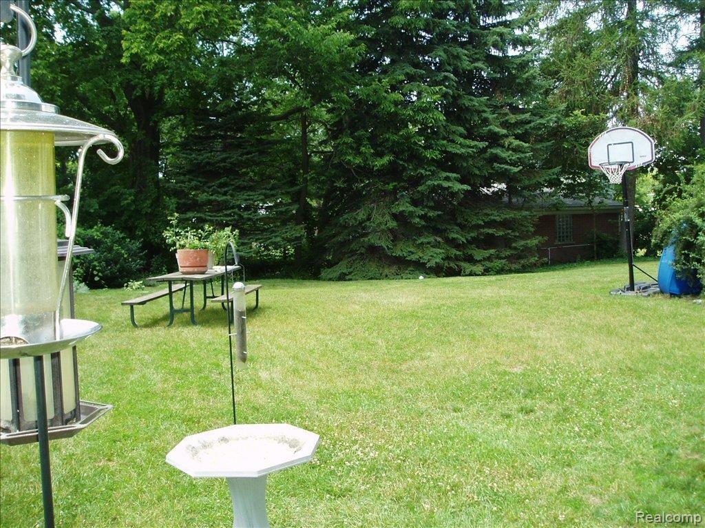 25617 Gibraltar Road Flat Rock, MI 48134 - Photo 10 of 12 Picture 232