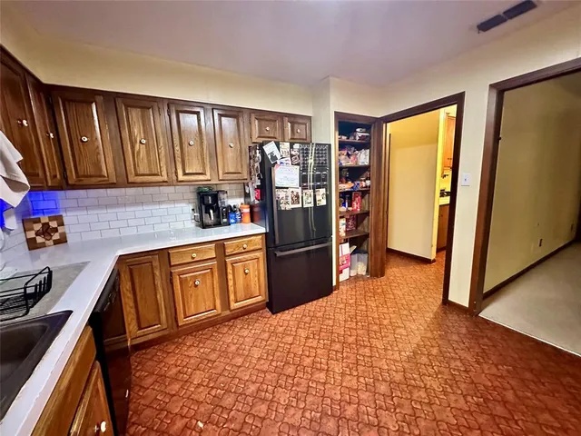 $215,000 | 1204 Barbara Drive, Seymour, TX 76380