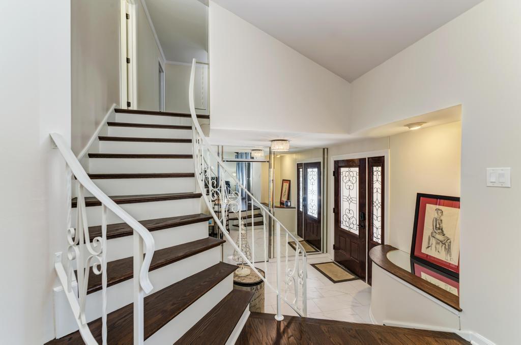 1030 West Kendall Terrace Addison, IL 60101 - Photo 11 of 56