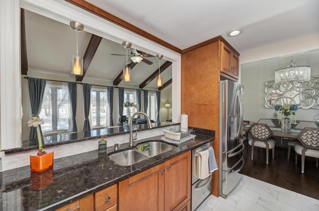 1030 West Kendall Terrace Addison, IL 60101 - Photo 16 of 56