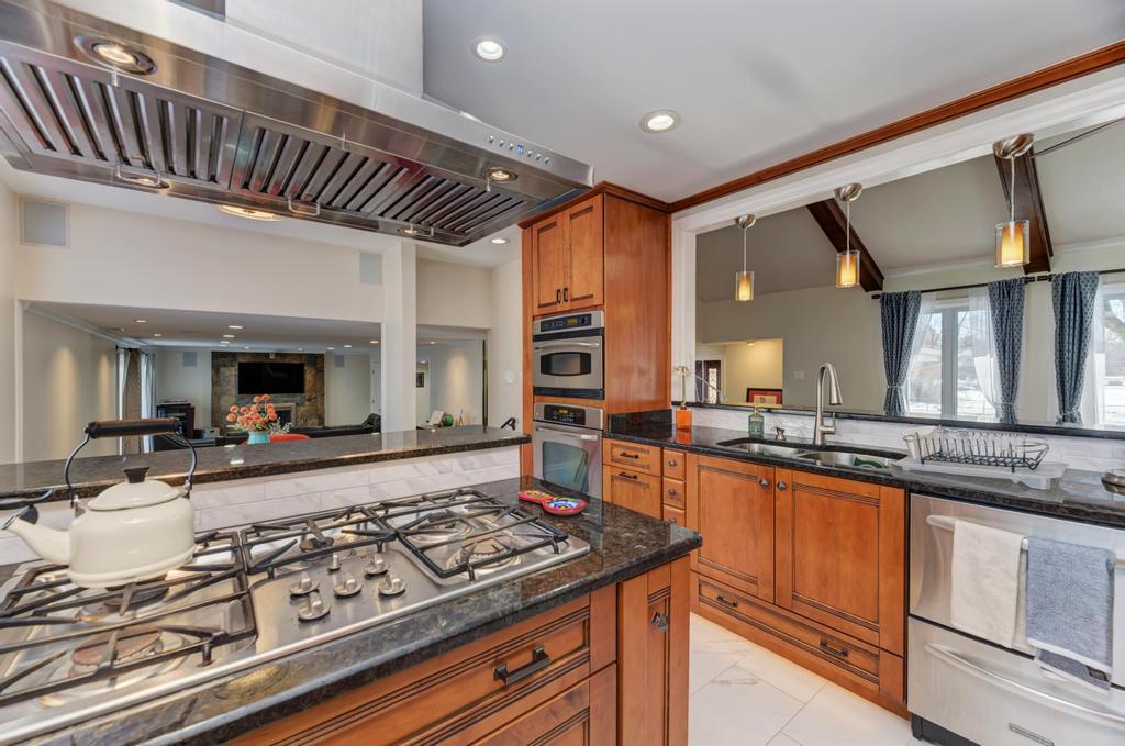 1030 West Kendall Terrace Addison, IL 60101 - Photo 17 of 56